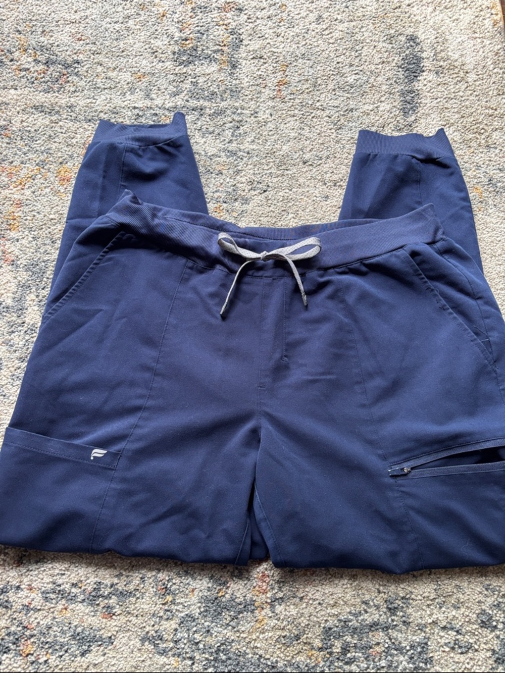 Fabletics Women’s Navy Drawstring Scrubs with Zip Pockets